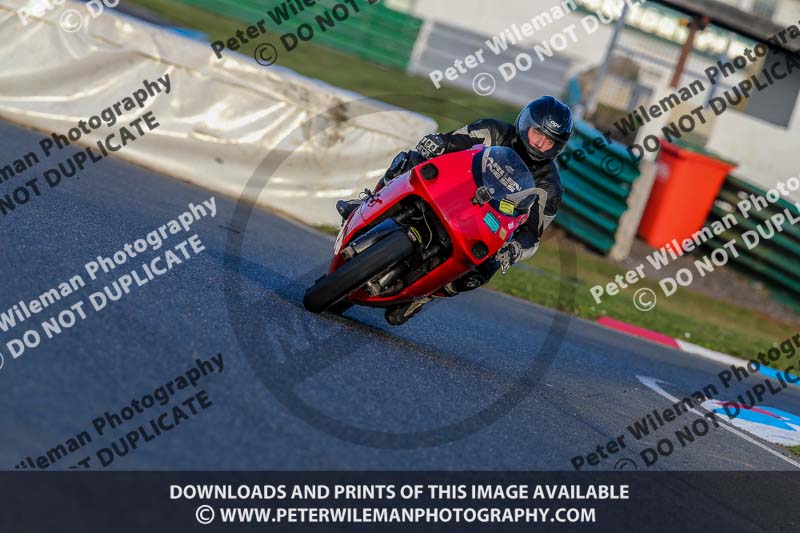 PJM Wedding Photography;enduro digital images;event digital images;eventdigitalimages;mallory park;mallory park photographs;mallory park trackday;mallory park trackday photographs;no limits trackdays;peter wileman photography;racing digital images;trackday digital images;trackday photos